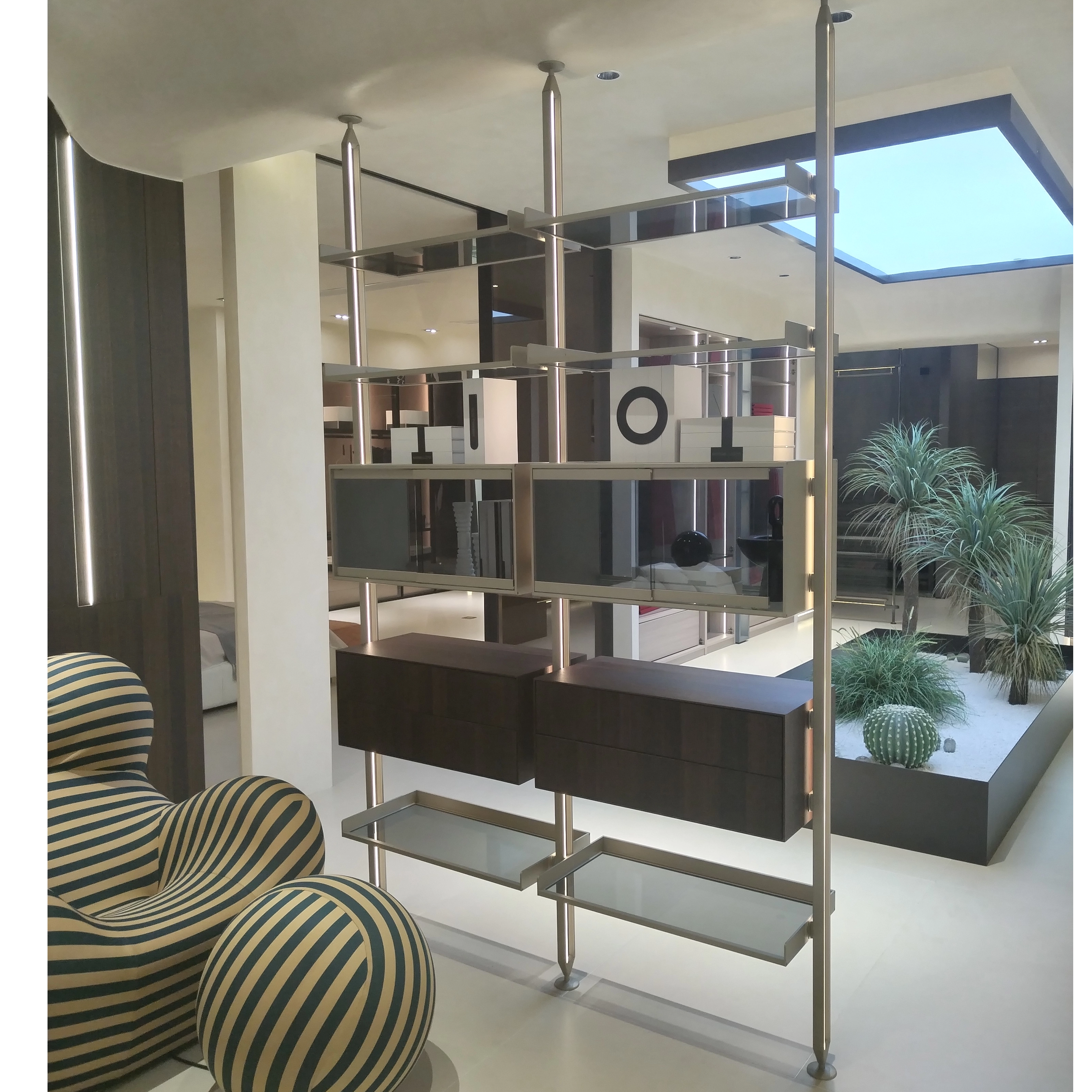 Pillar Base Bedroom System